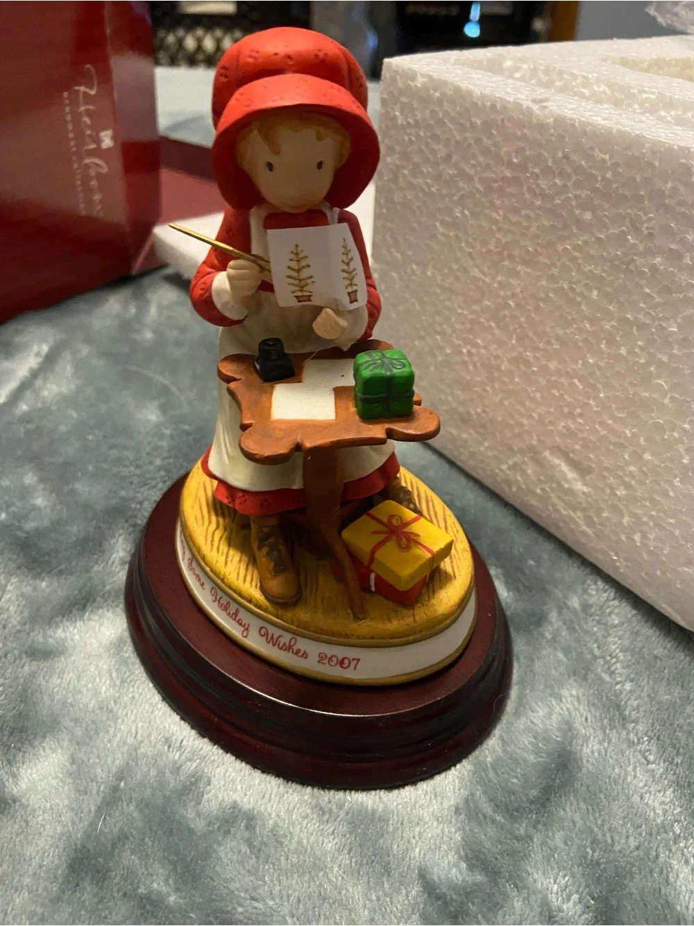 Red Holiday Figurine Writing Ornament - Unbranded